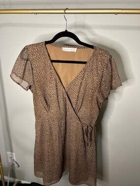 Abercrombie & Fitch Leopard Print Short Sleeve Wrap Mini Dress